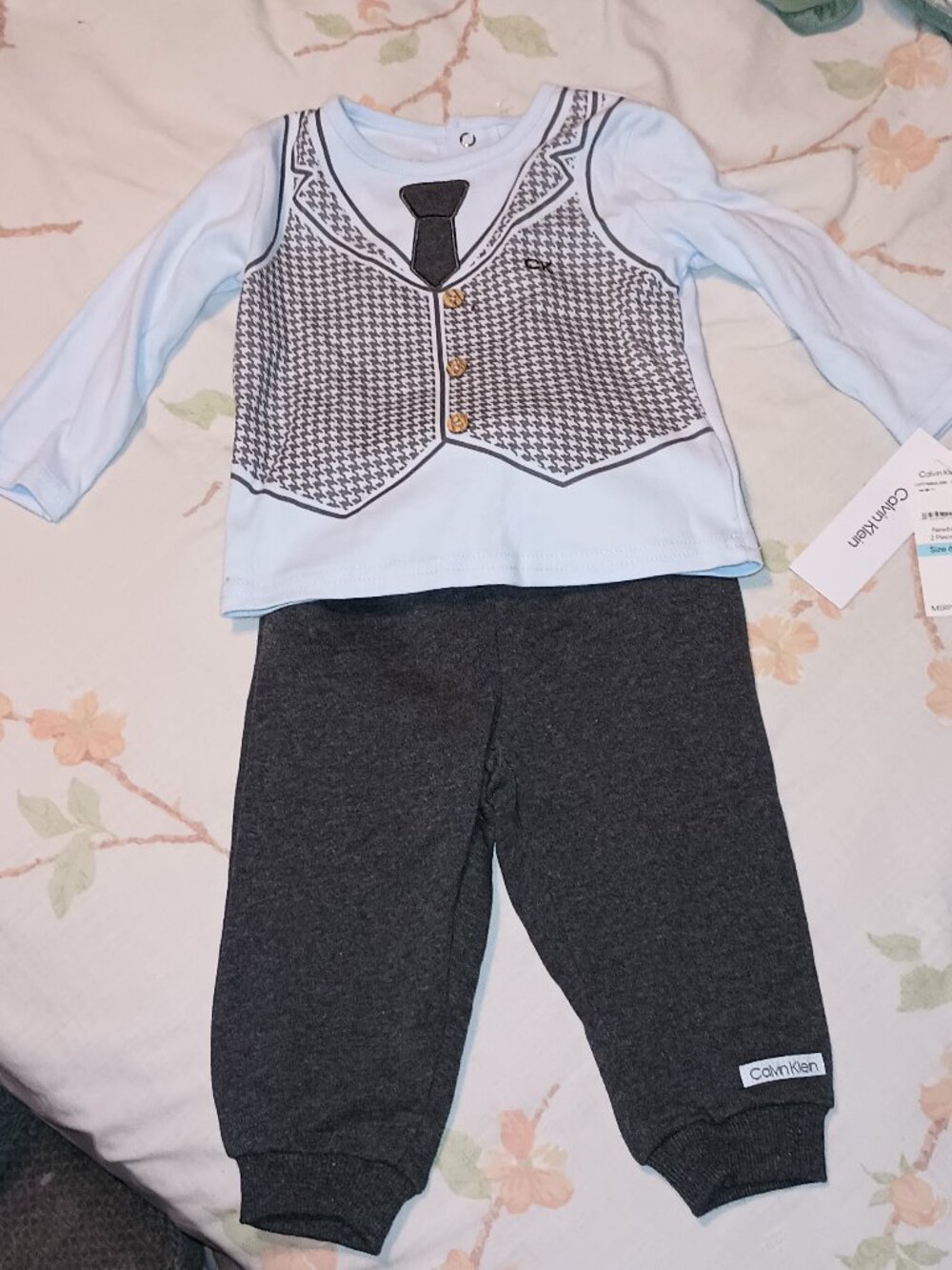 NEW Calvin Klein 2 Piece Suit 6-9 Month